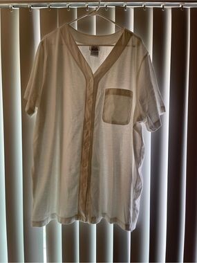 Only Necessities Men's White Button-Front V-Neck Baseball Shirt